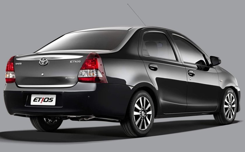 Toyota etios sedan