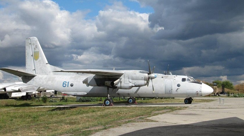 АН-26 на заводе