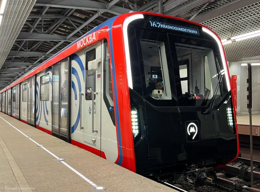 Метропоезд москва 2024