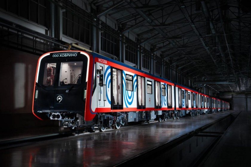 Поезд метро москва 2020