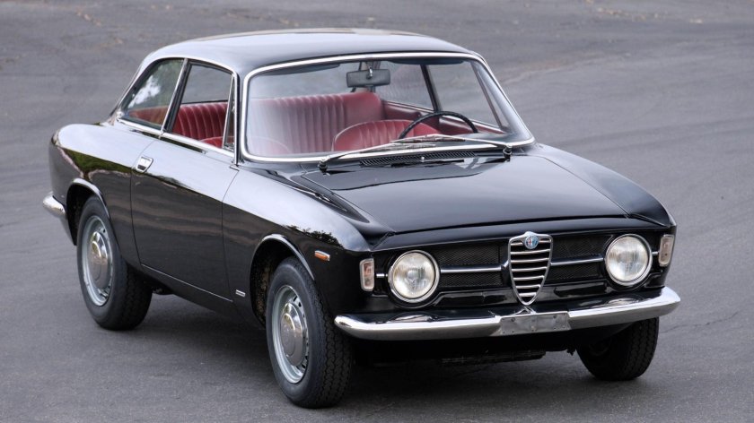 Alfa Romeo Giulia gt 1300 Junior