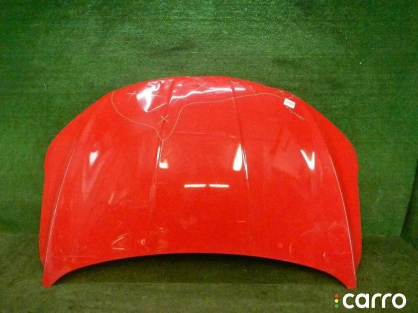 Geely Coolray капот