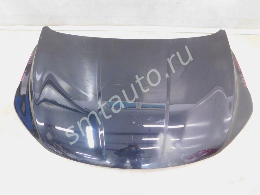 Geely Coolray капот