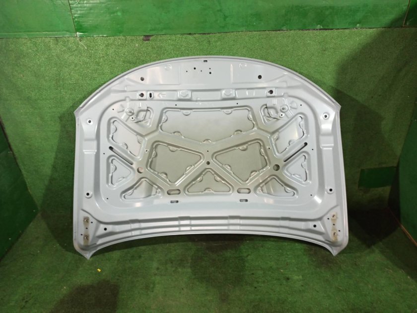 Geely Atlas капот