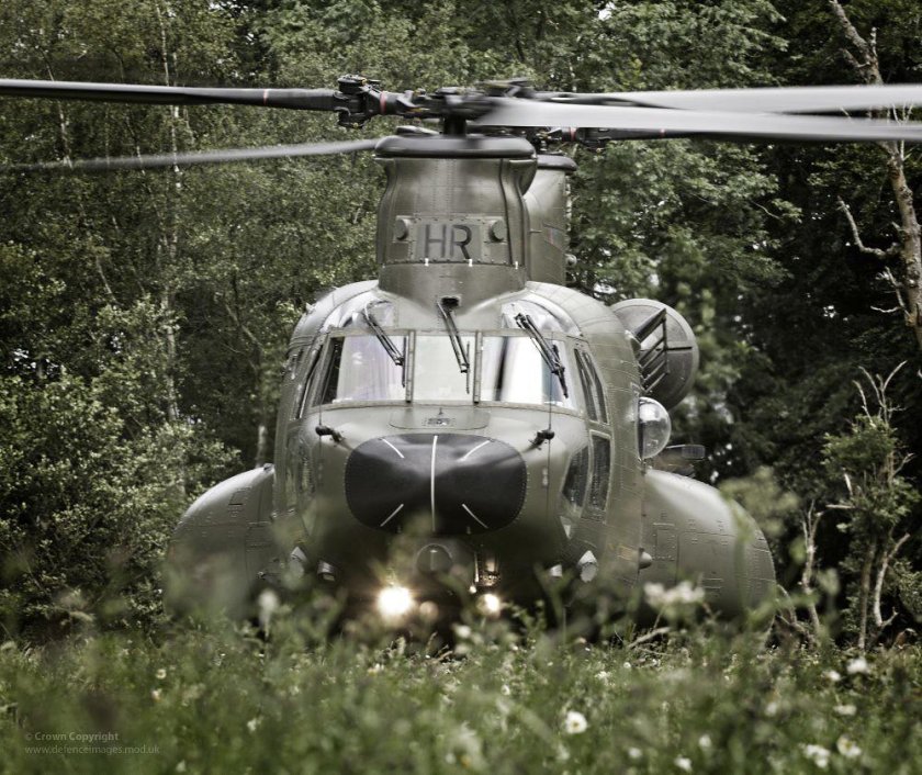 Британский вертолет