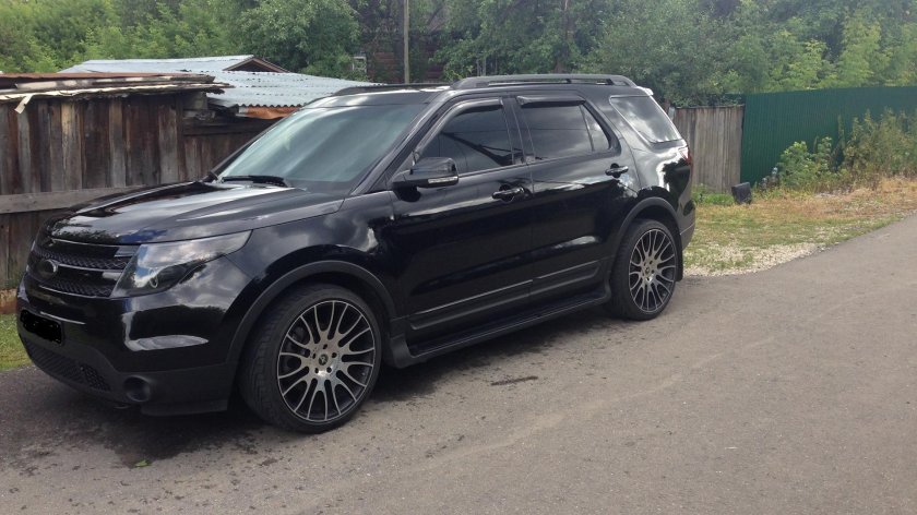 Ford Explorer 5 r18