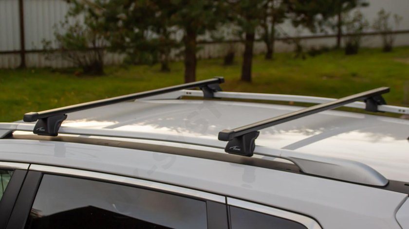 Багажник 2-х реечный Lux аэродинам. L=1,2м 53мм для а/м с рейлингами