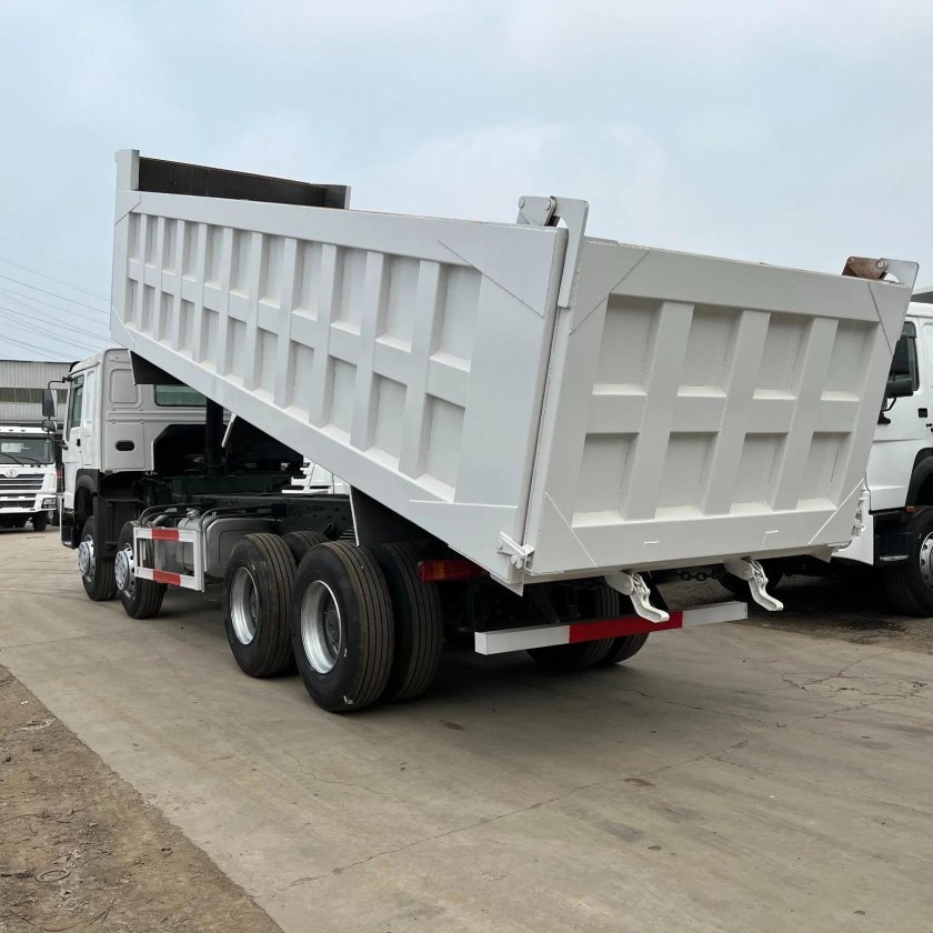 Самосвал HOWO 50 тонн