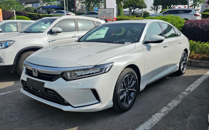 Хонда Инспаер 2023