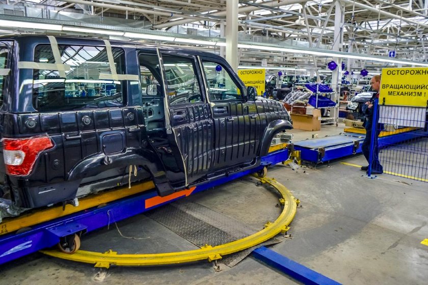 Конвейер УАЗ Патриот