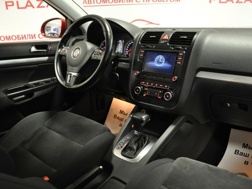 Volkswagen Jetta 2010 салон