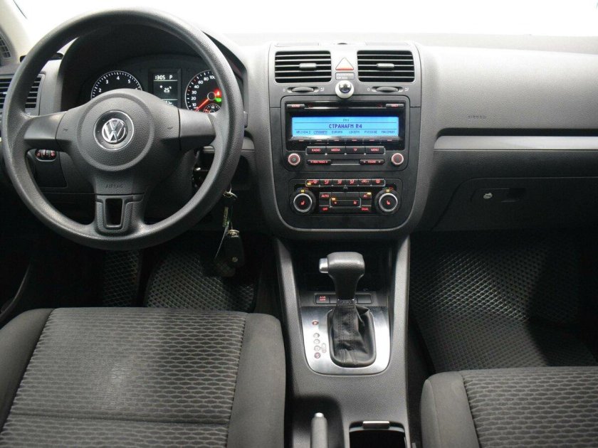 Volkswagen Jetta 5 салон