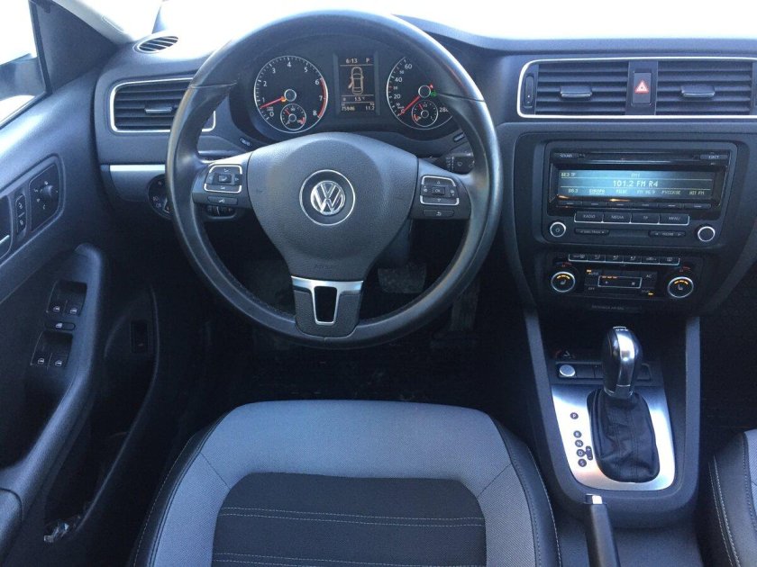 Фольксваген Джетта 6 салон