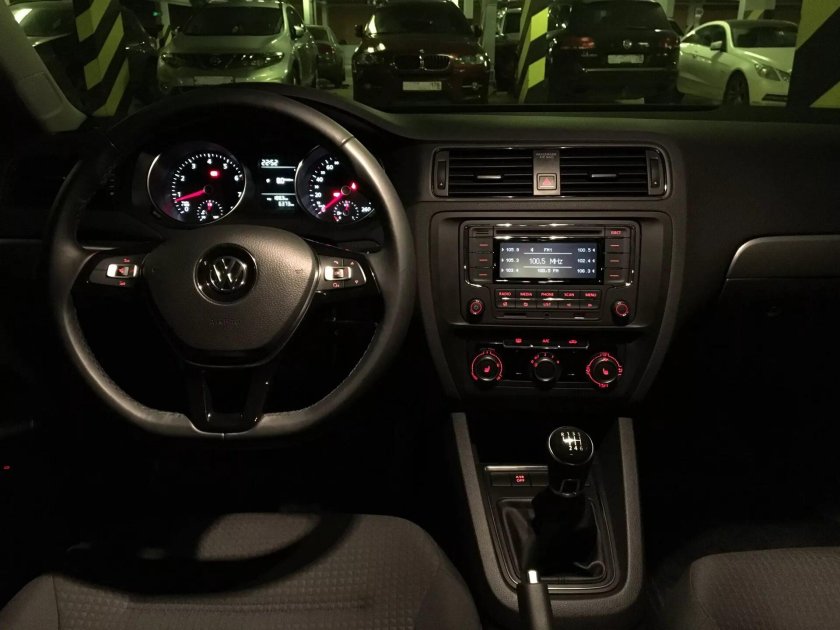 Jetta 2015 салон