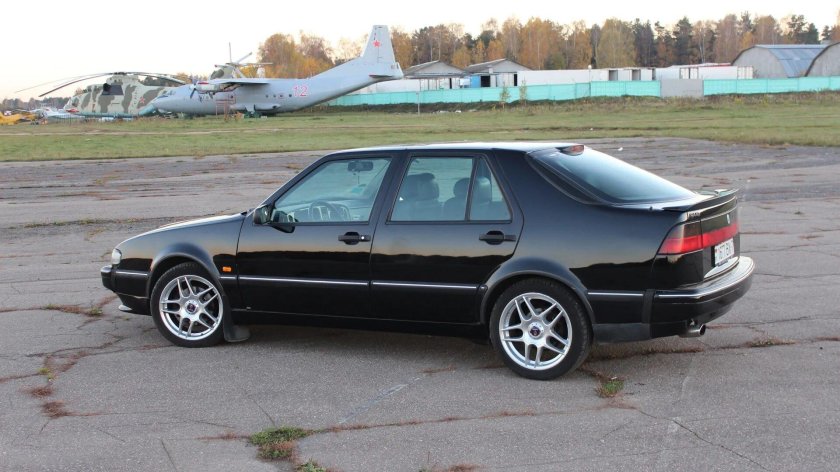 Saab 9000