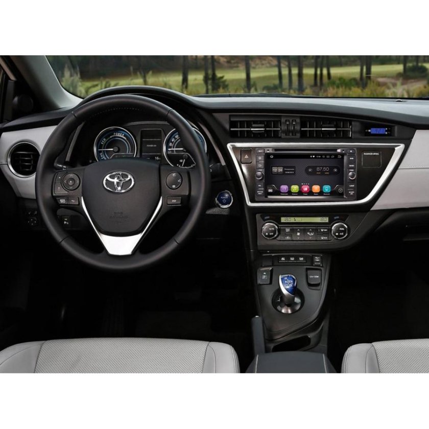 Новая Тойота аурис 2013