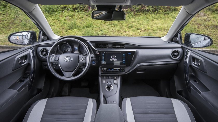 Toyota Auris 2017