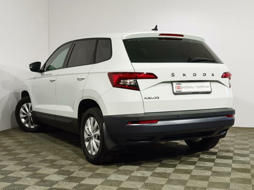 Шкода Карок 2021