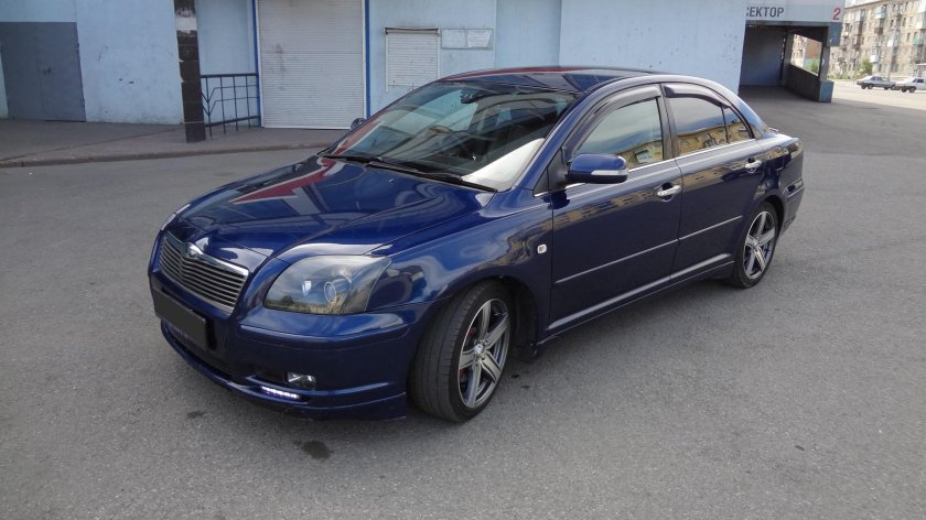 Toyota Avensis 2007 синий