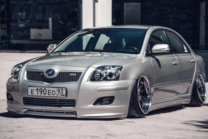 Toyota Avensis 2008 обвес