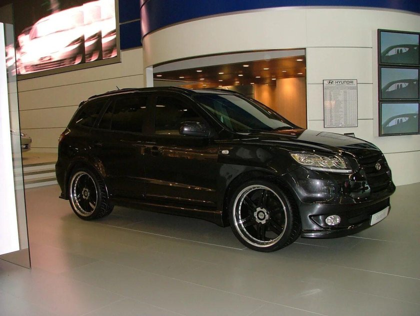 Тюнингованный Санта Фе 2