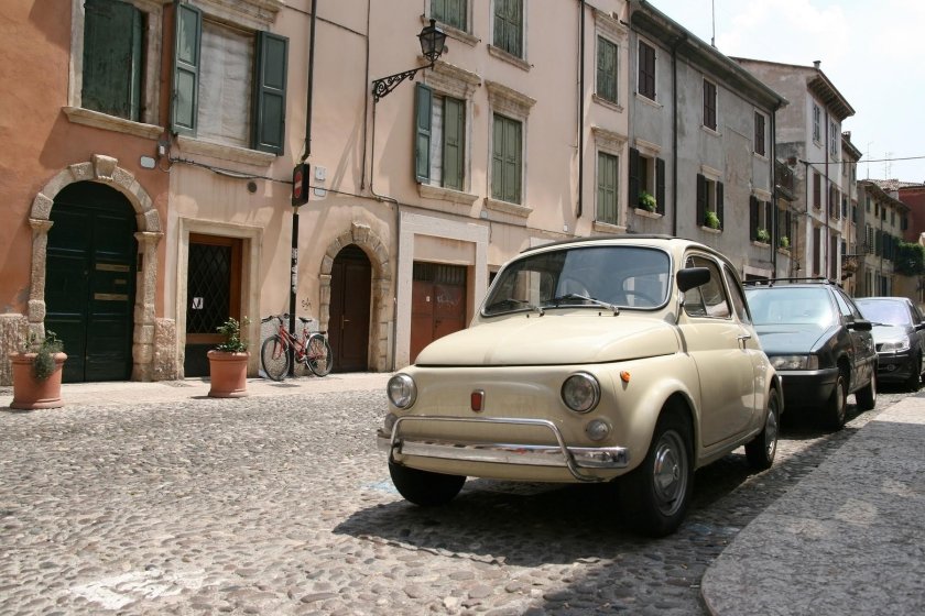 Фиат 500 в Риме