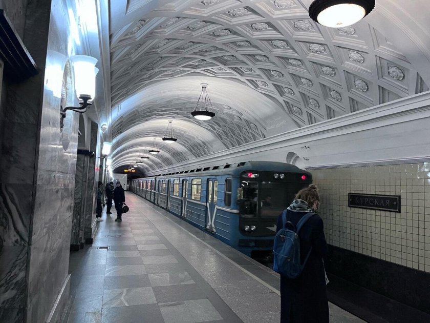 Служебный поезд метро