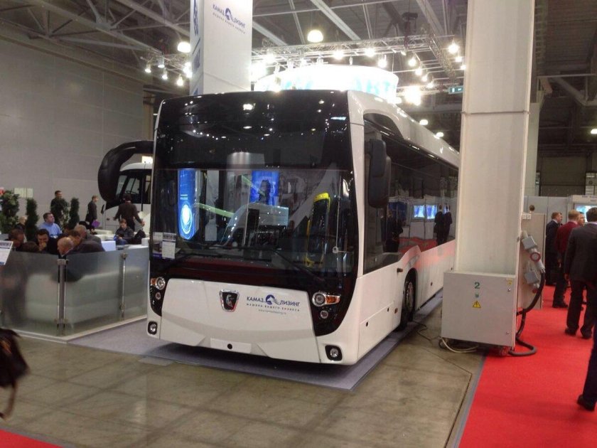 Электробус КАМАЗ-6282