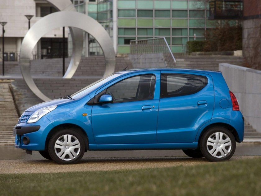 Ниссан Пиксо 2008