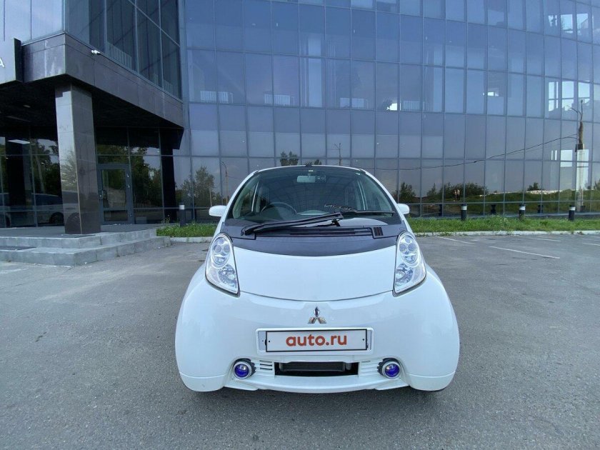 Митсубиси ай 200