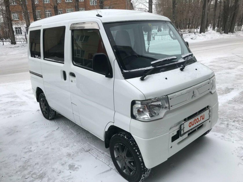 Митсубиси Миникаб