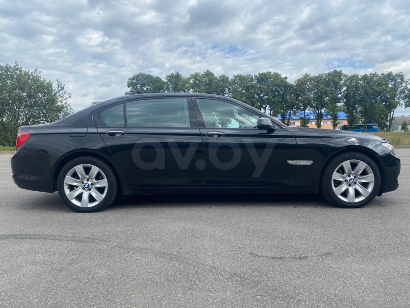 Бмв 7 серии 2012