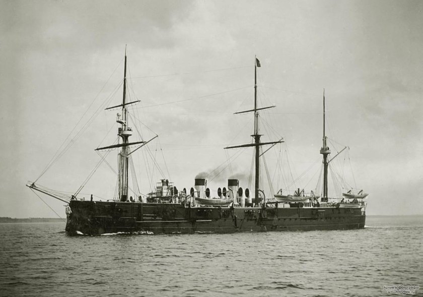 Полуброненосный Фрегат Минин