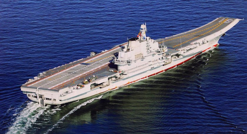 Авианосец Ляонин ВМС Китая
