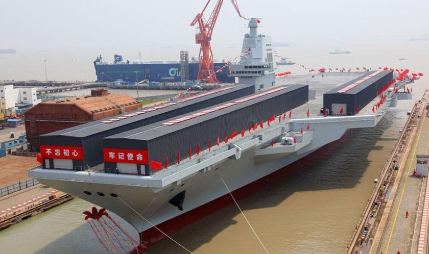 Новый китайский авианосец фуцзянь