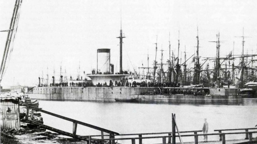 Эскадренный броненосец Петр Великий