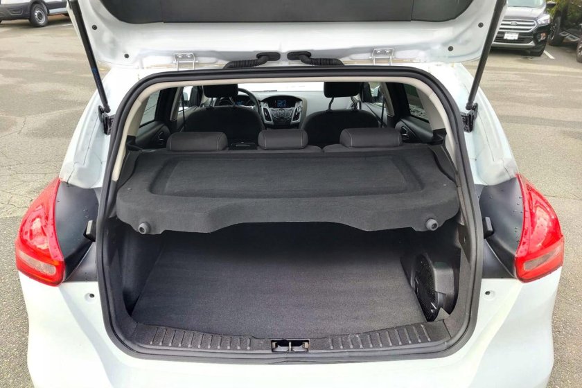 Полка багажника Форд фокус 3 хэтчбек