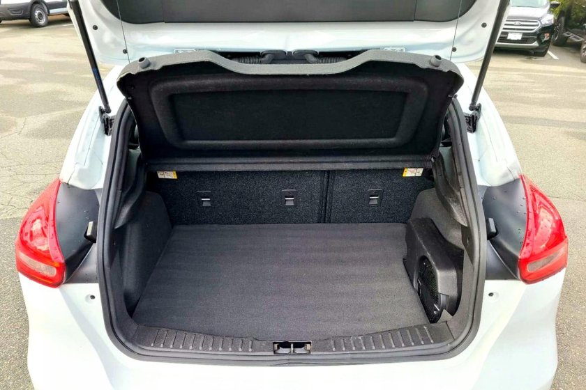 Полка багажника форд фокус 3 хэтчбек