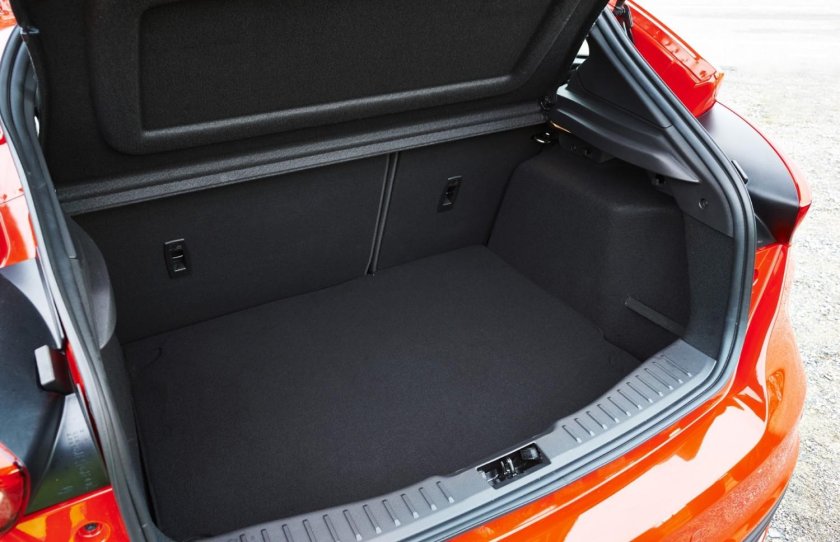 Ford Focus 2 хэтчбек багажник