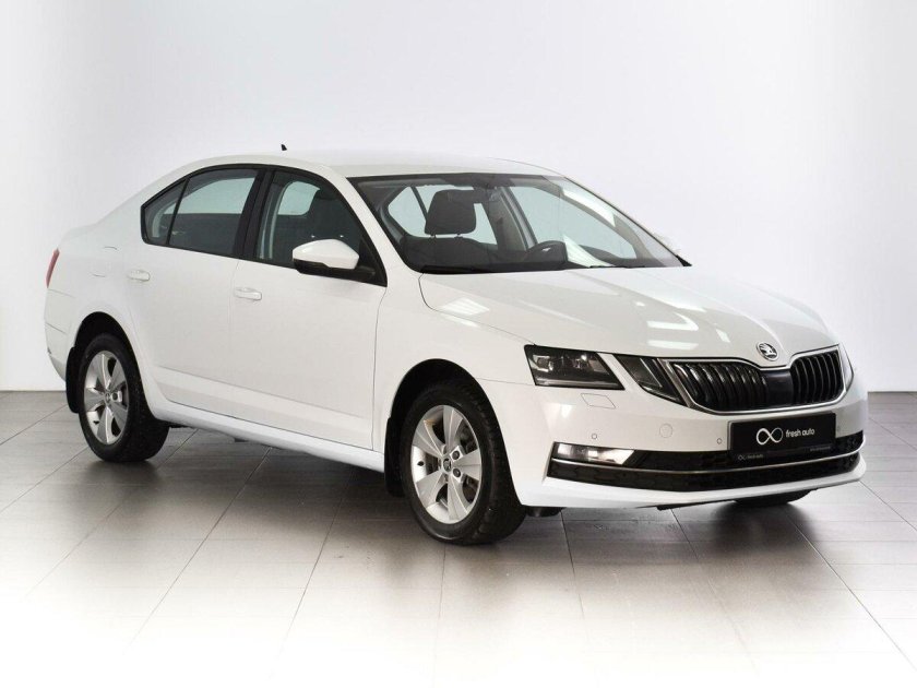 Skoda Octavia 2017 — 2020 III Рестайлинг белый