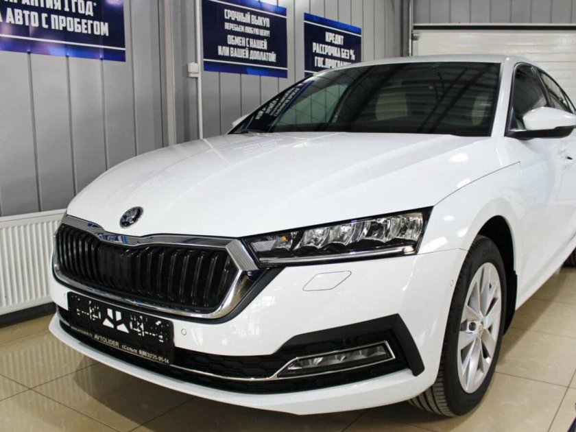 Шкода Октавия 2021