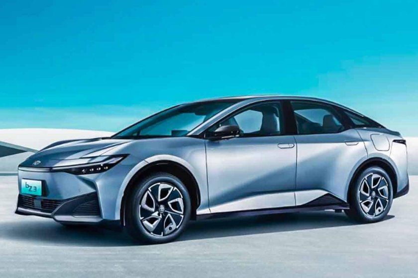 Электрическая тойота