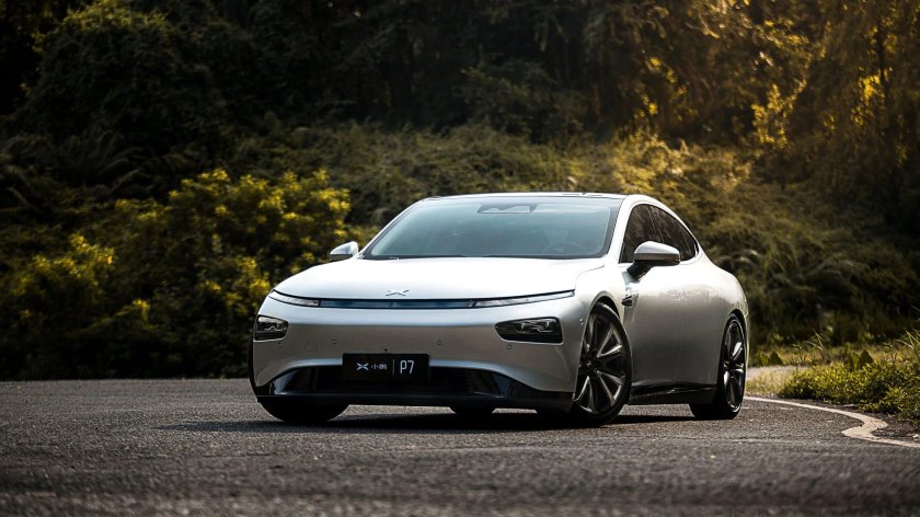 Электромобиль Xpeng p7