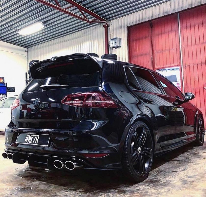 Golf GTI MK 7 Black
