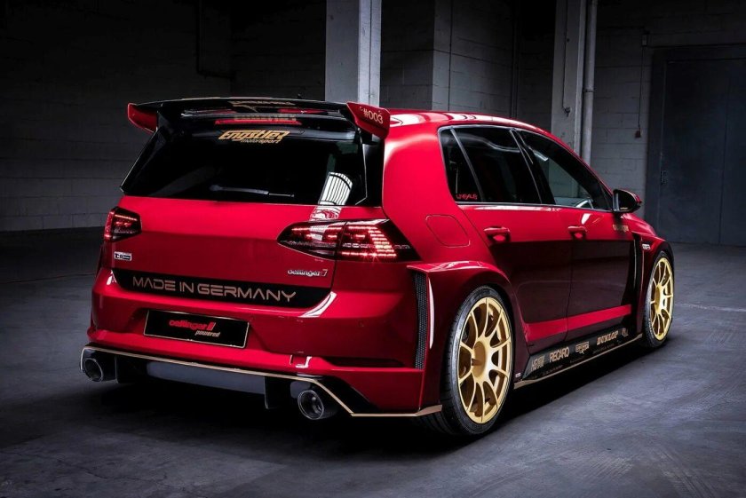 Volkswagen Golf GTI R