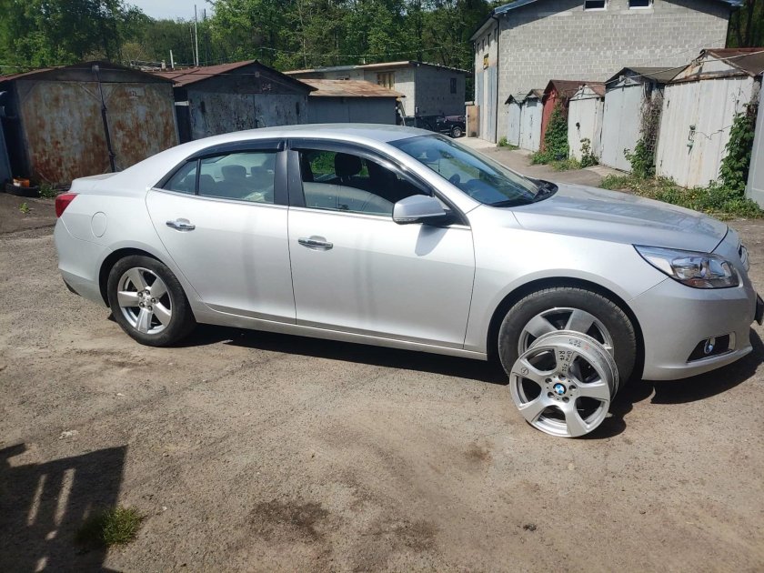 Шевроле Малибу 2 диски болты