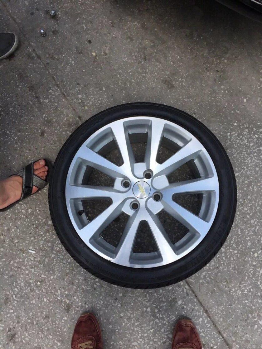 Диск на Шевроле Малибу r17