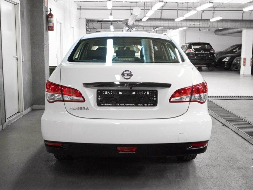 Ниссан Пеликан