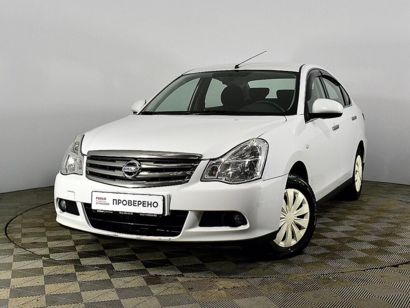 Ниссан Almera 2015