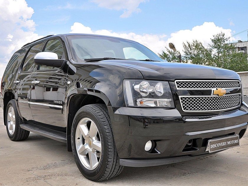 Chevrolet tahoe black 2012
